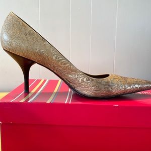 BCBG Myrna Bronze heels size 10M